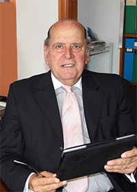 Dr. Tomas